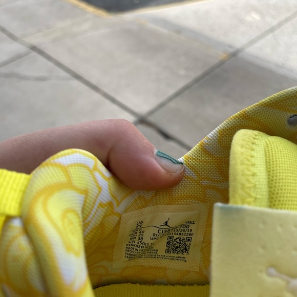 JORDANS size 7 MAX 200 - Picture 5 of 5